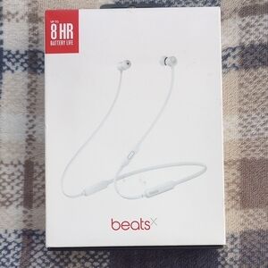 Beats by Dre BeatsX Earbud Headphones - White